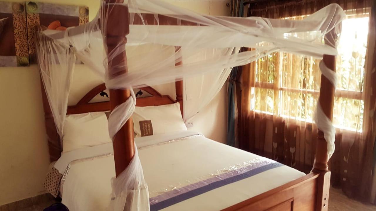 Hippo Safaris Resort Naivasha Exteriör bild